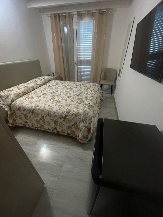 La Perla Del Mare 2 Bed and Breakfast La Caletta Εξωτερικό φωτογραφία